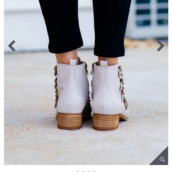 Stylish White Ankle Boots with Pointed Toe and Straps - Picture 3 of 9